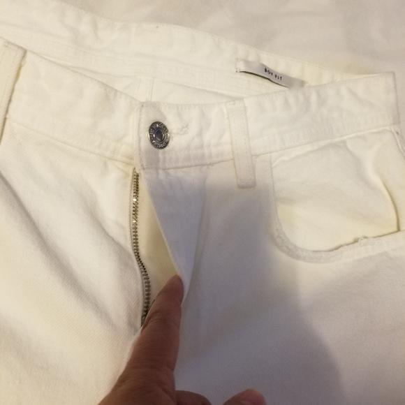 Guess Boy Fit Jeans Women's Color White Size 28 - Picture 6 of 10